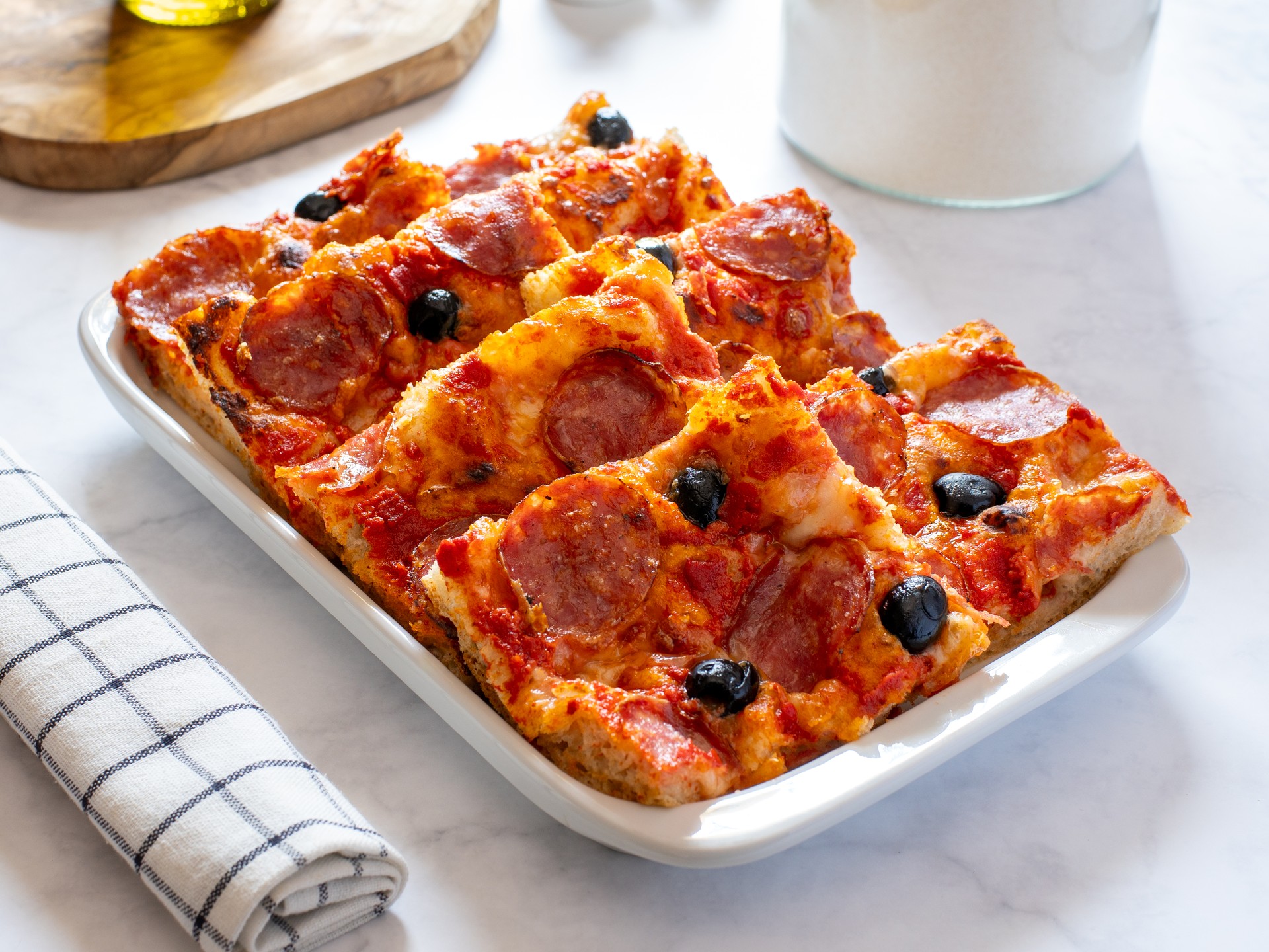 Tray-baked Pizza