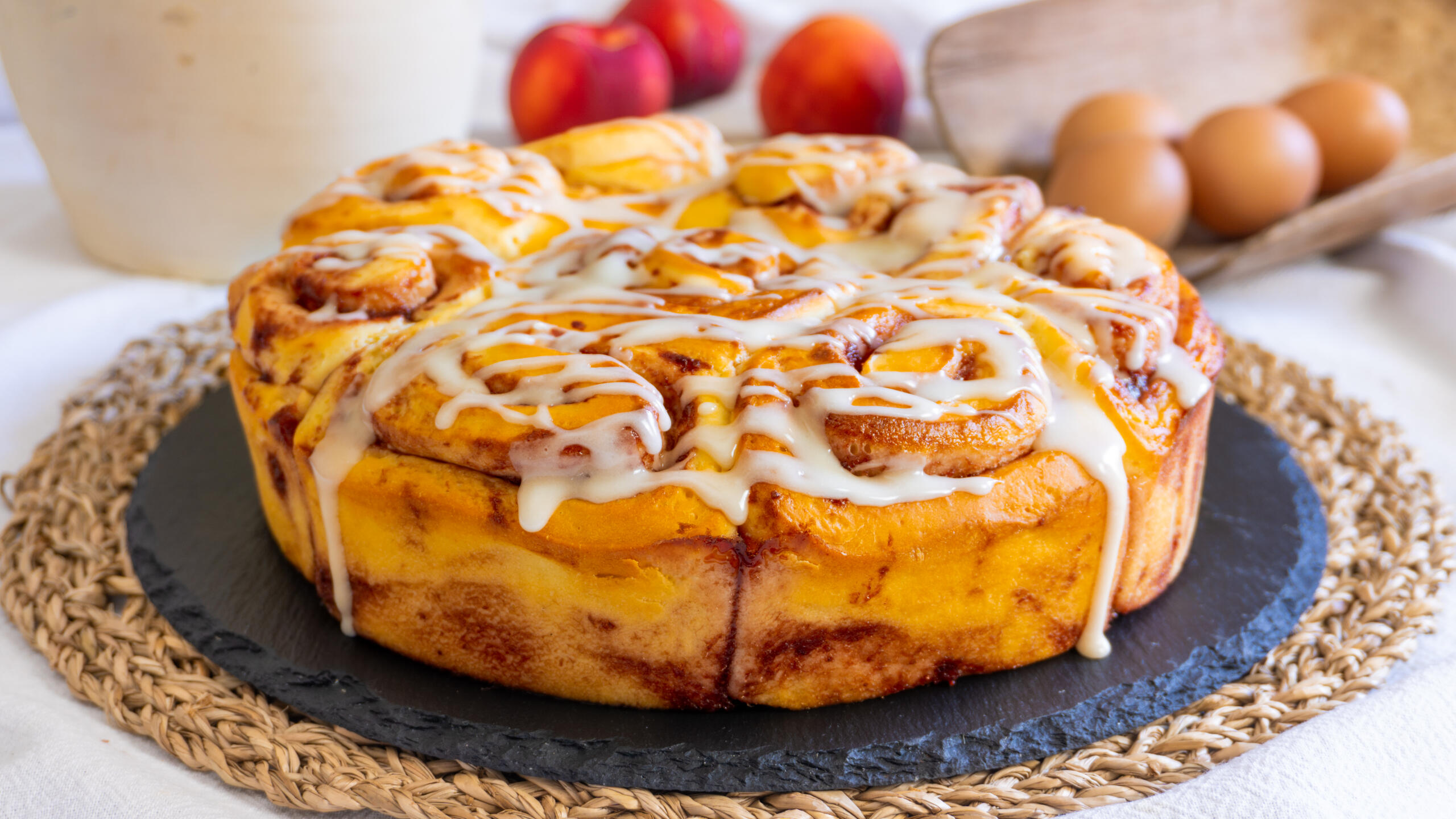 Yogurt brioche cake