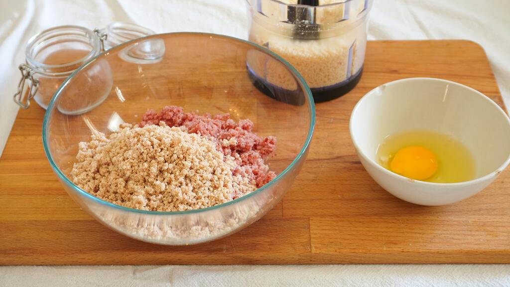 Bolognese tortellini in broth