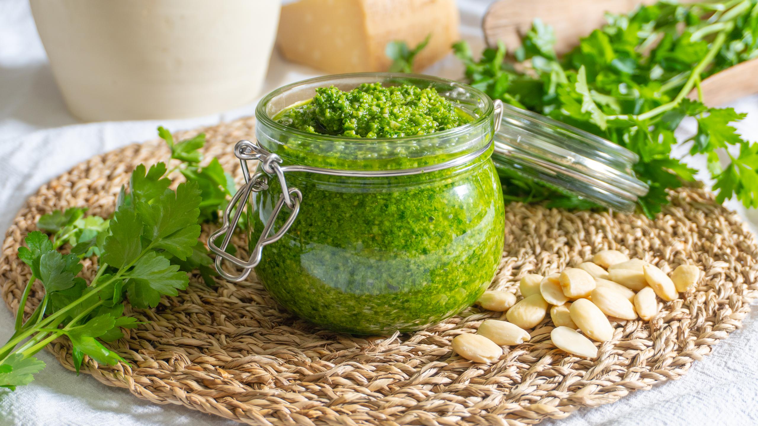 Parsley and Almond Pesto