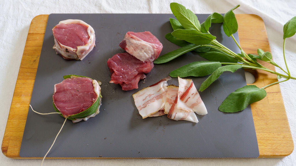 Pork fillet with apples