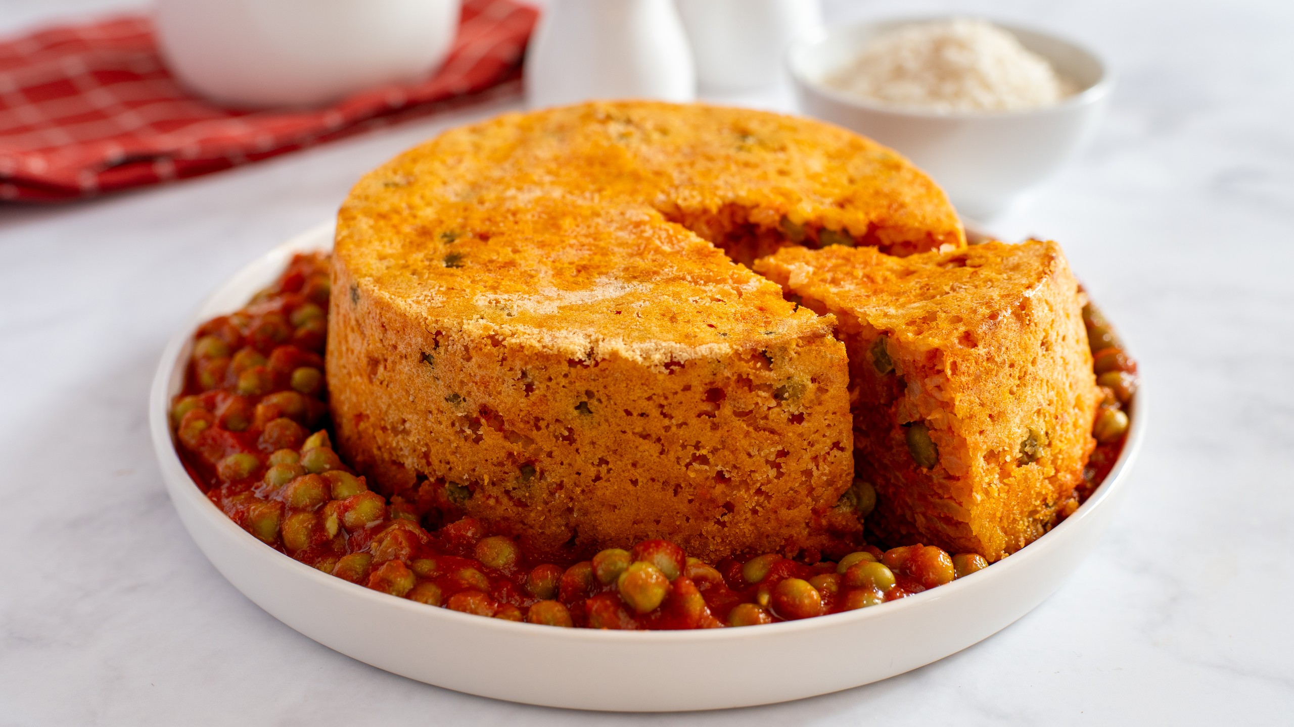 Rice timbale with peas