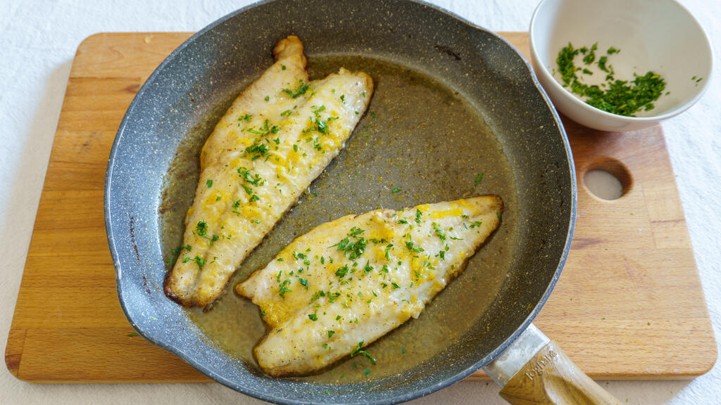 Sea Bass with Lemon