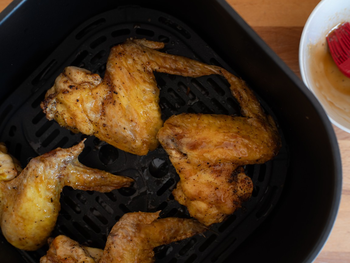 Alitas de pollo glaseadas en freidora de aire - paso 5