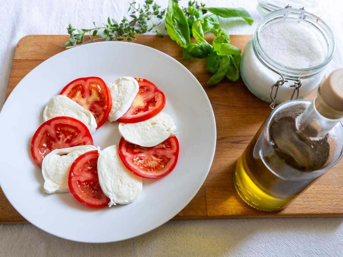 Ensalada caprese - paso 3