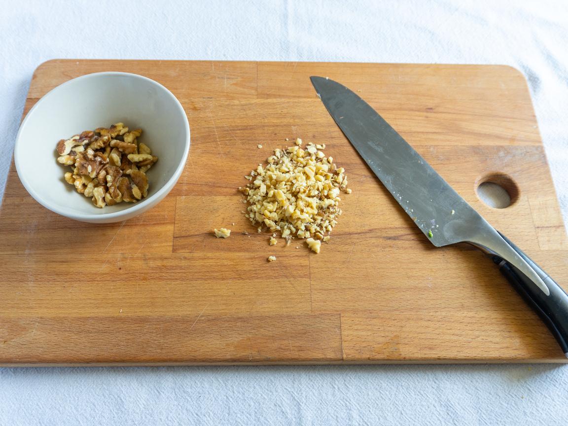 Pasta con crema de espárragos y nueces - paso 6
