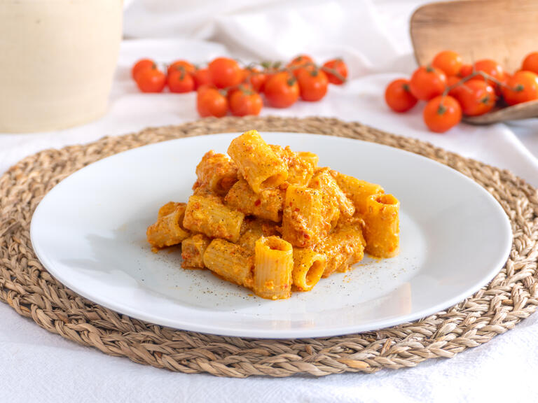 Pasta con pesto de tomates secos