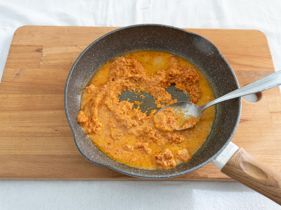 Pasta con pesto de tomates secos - paso 2