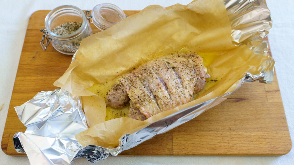 Muslo de pavo marinado al horno