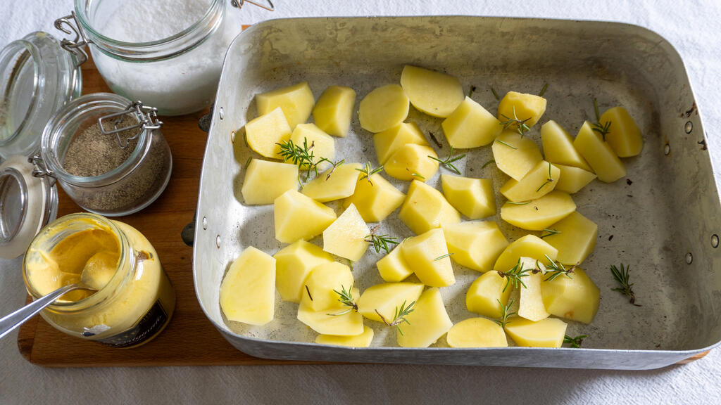 Muslos de pollo con panceta al horno