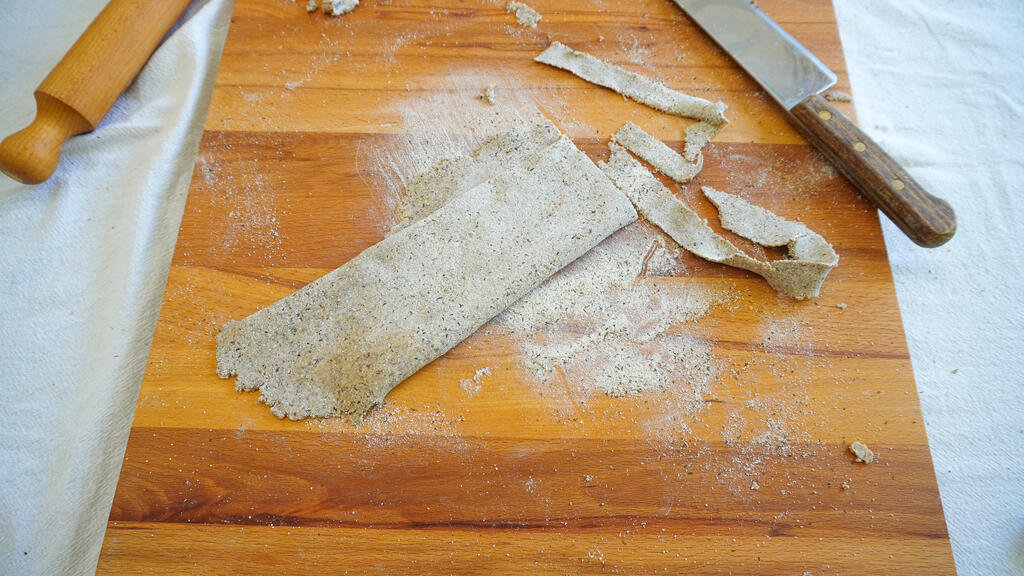 Pappardelle de trigo sarraceno con fondue de Asiago y nueces