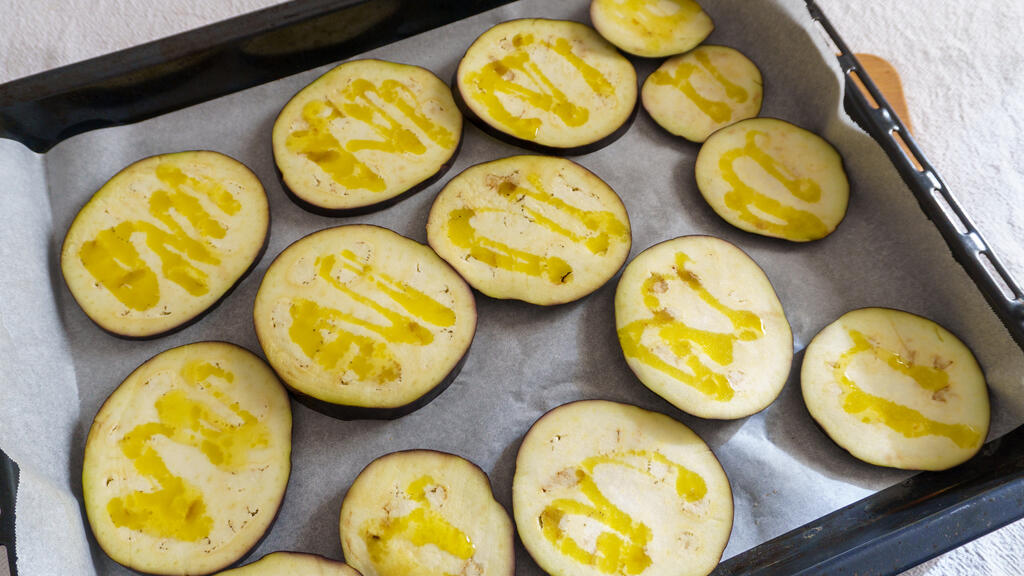 Pesto de berenjenas y almendras