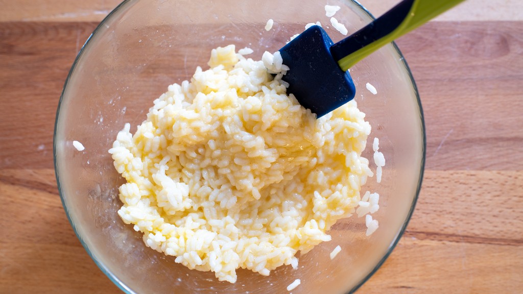 Timballo de arroz con guisantes