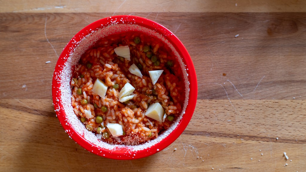 Timballo de arroz con guisantes