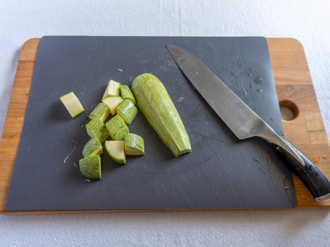 Brochettes de poulet et courgettes à la friteuse à air - étape 2