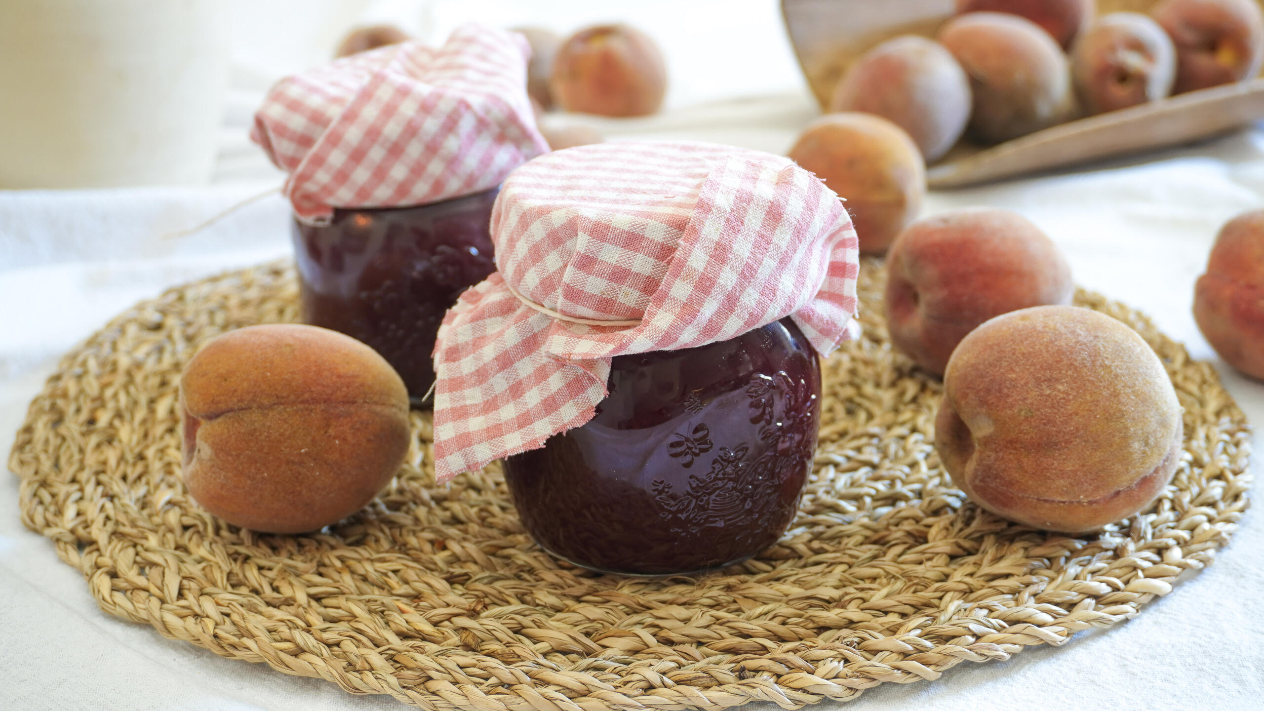 Confiture de pêches sanguines