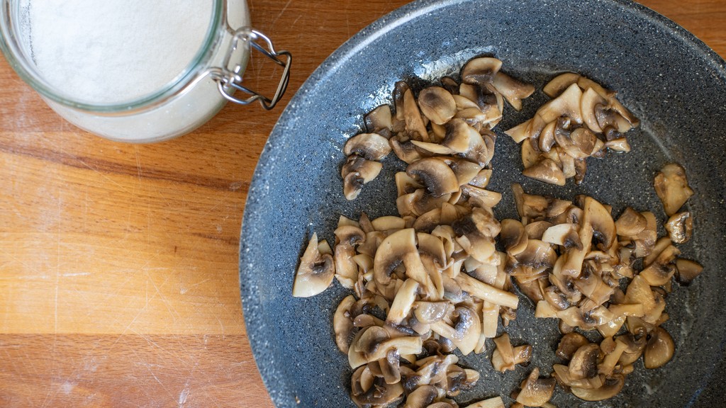 Crêpes salées aux champignons - étape 3