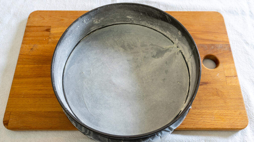 Gâteau émietté à la crème - étape 6
