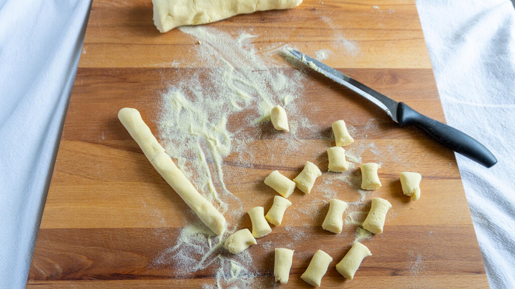 Gnocchis à la ricotta, beurre et sauge - étape 3