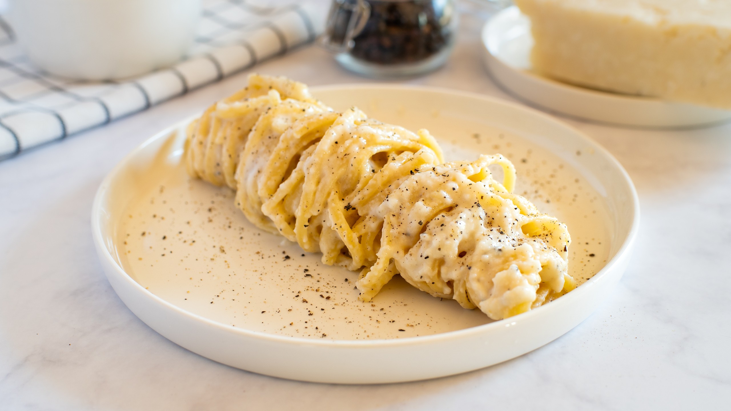 Pâtes cacio e pepe
