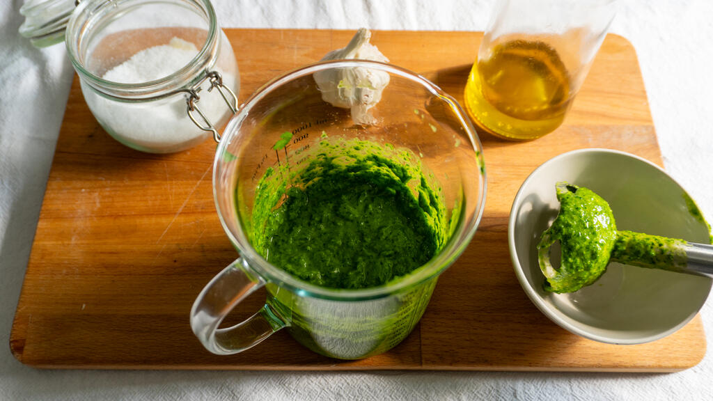 Pesto de persil et amandes - étape 3