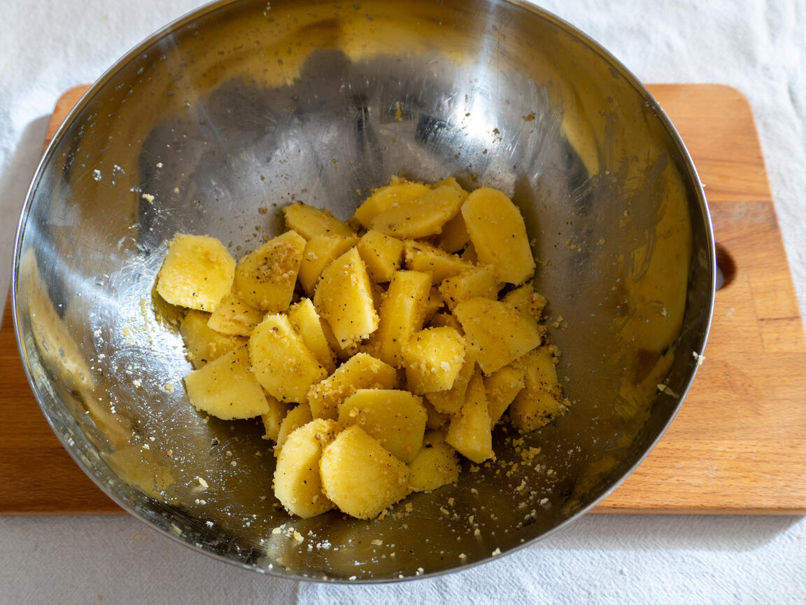 Pommes de terre rôties à la friteuse à air - étape 2