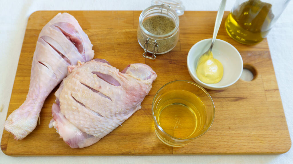 Cuisse de dinde marinée au four