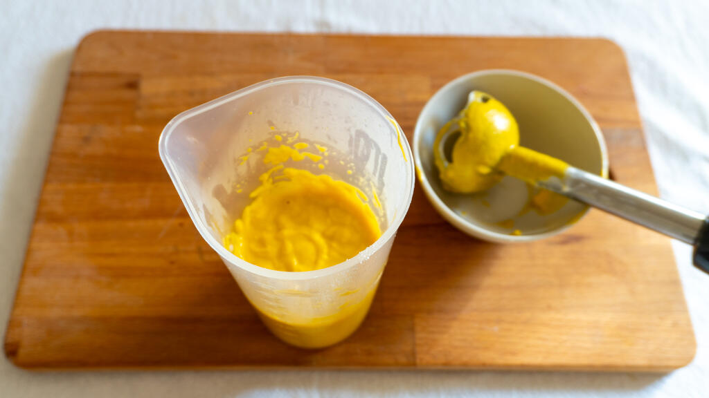 Échine de porc à la moutarde avec crème de carottes