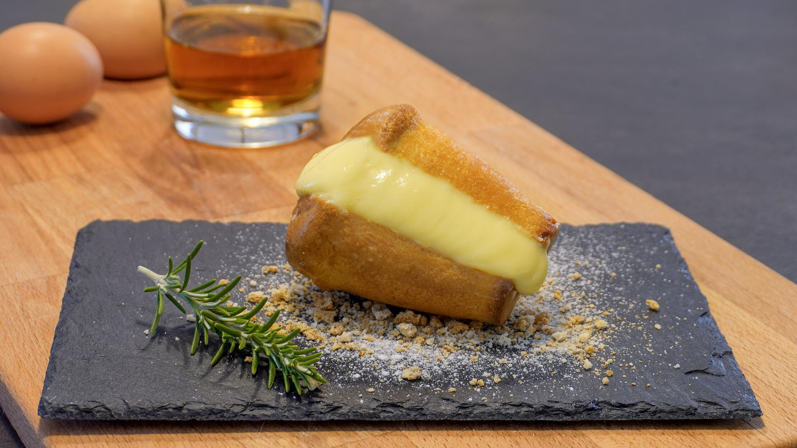 Babà napoletano al rum