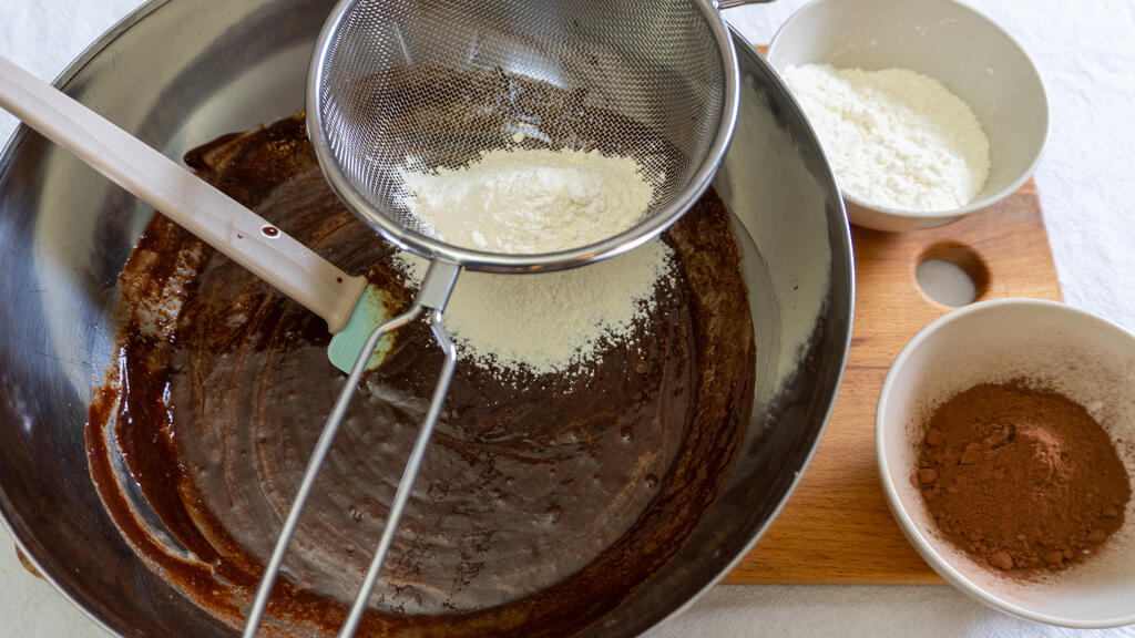 Brownies al cioccolato e noci - passo 4