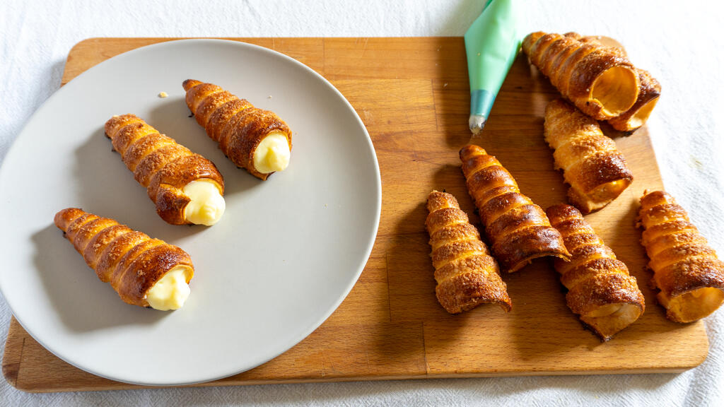 Cannoncini alla crema - passo 6