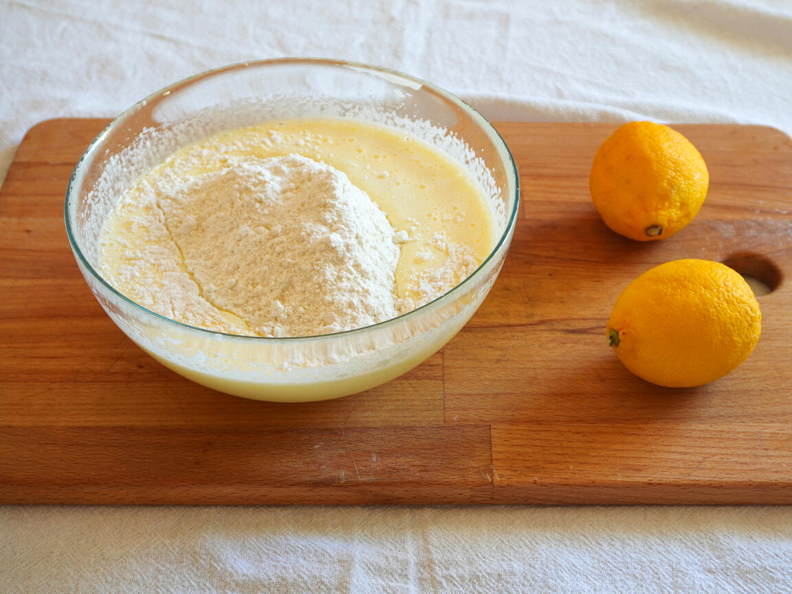 Ciambella allo yogurt - passo 2