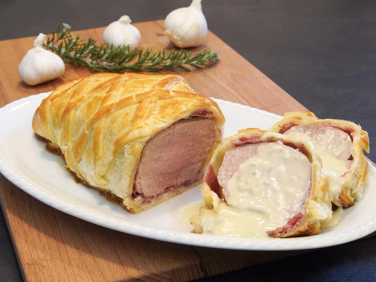 Filetto di maiale in crosta con salsa al gorgonzola