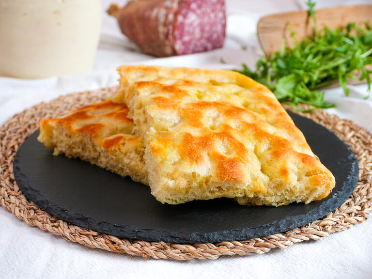 Una focaccia che mi ricorda le belle vacanze in li...