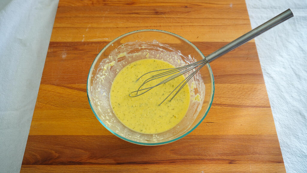 Frittatensuppe - passo 1