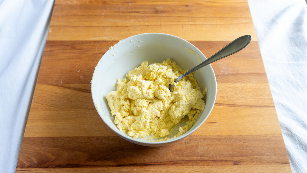 Gnocchi di ricotta burro e salvia - passo 2