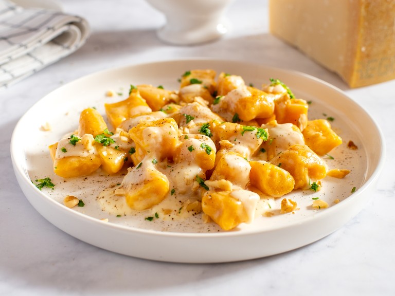 Gnocchi di zucca con fonduta di parmigiano