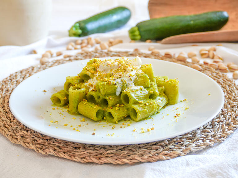 Il bello della pasta è che si può condire con qual...