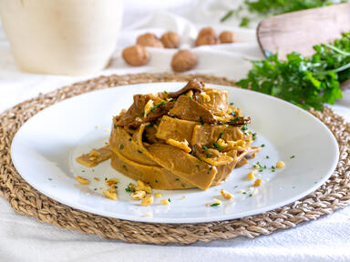 Le pappardelle ai porcini e crema di parmigiano so...