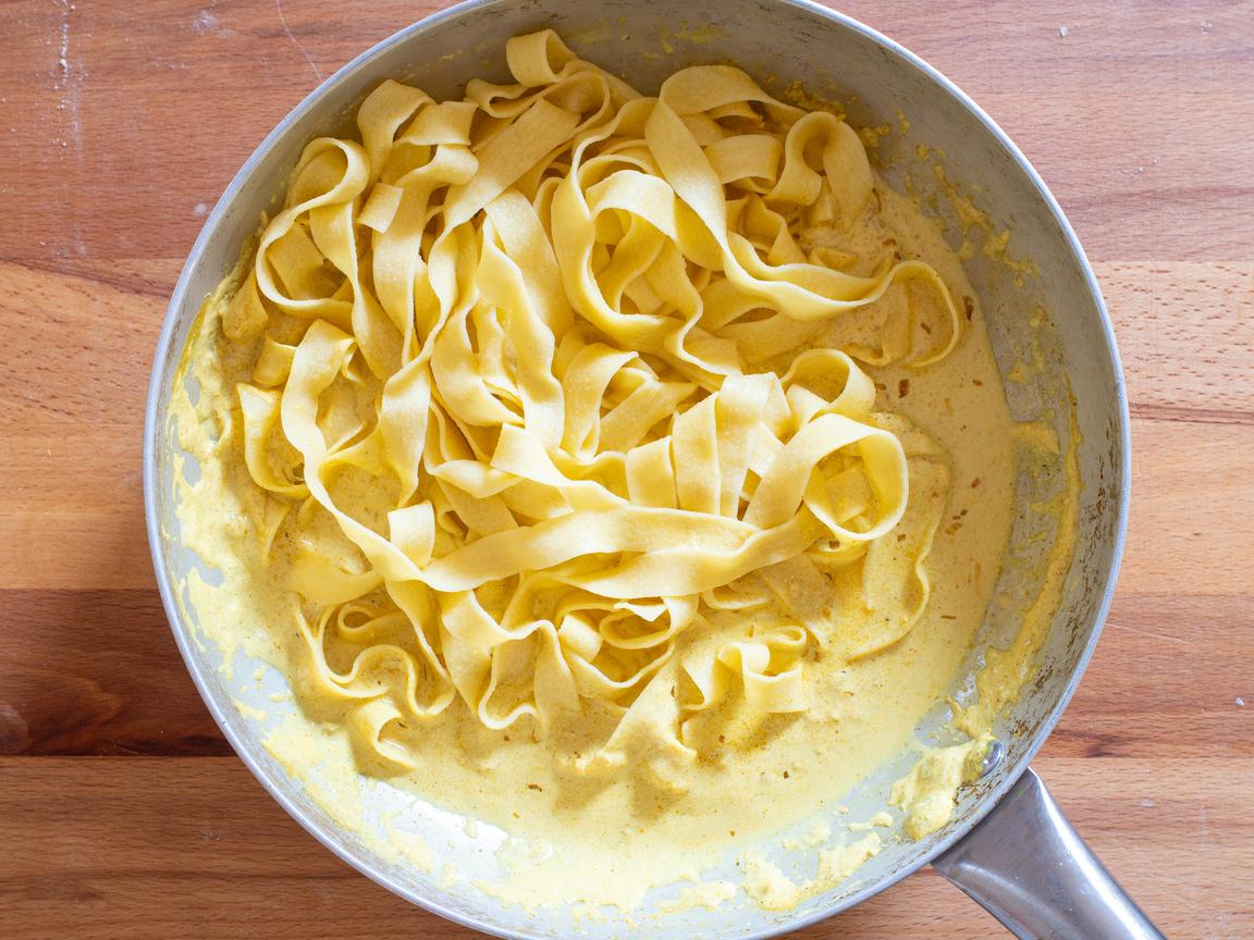 Pasta al curry - passo 5