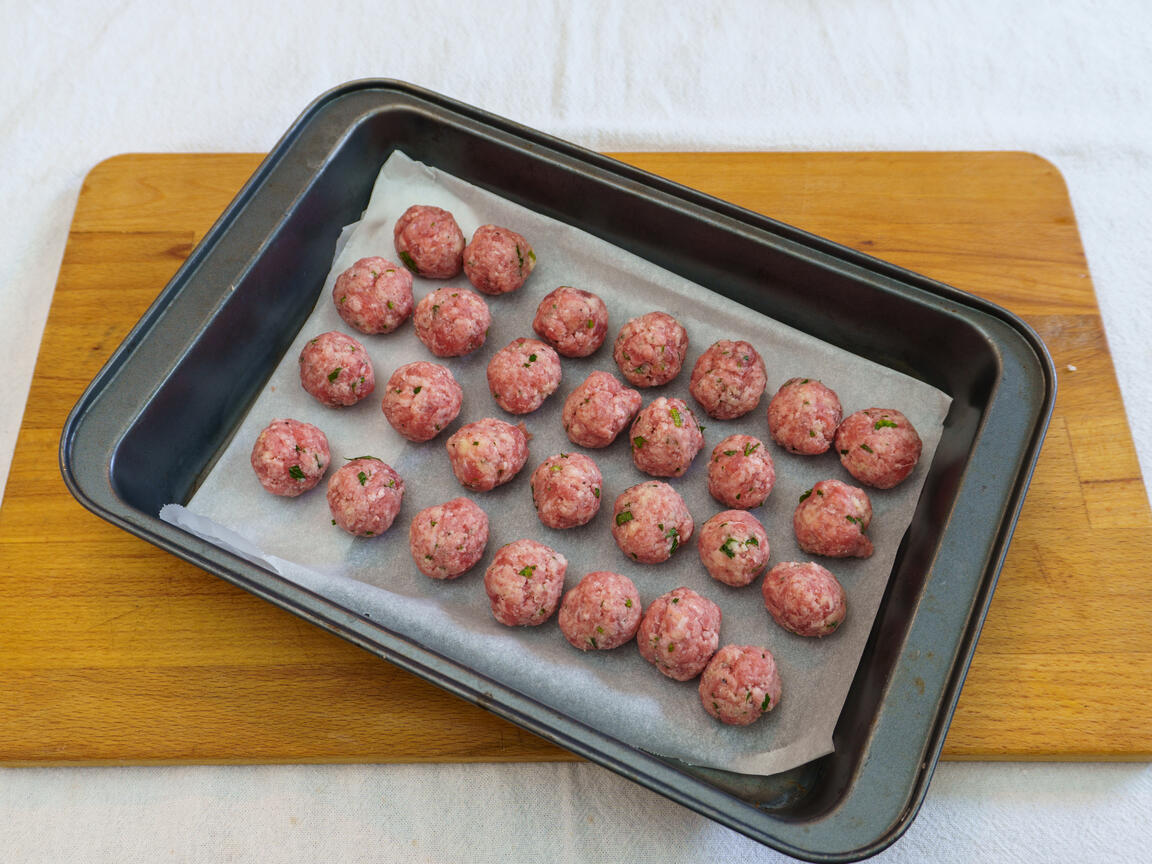 Pasta al sugo con polpette - passo 4