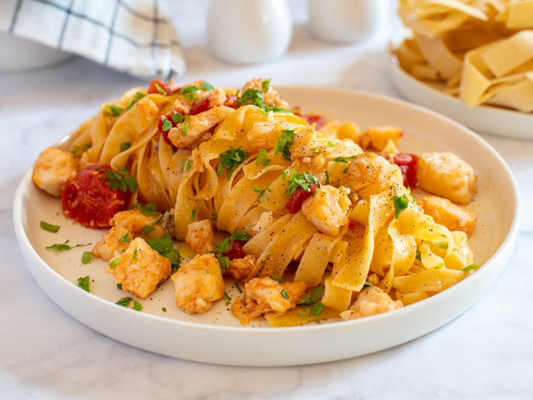 Pasta al sugo di gallinella di mare