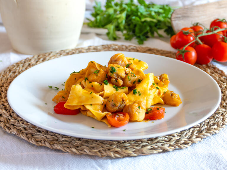 È un primo piatto raffinato e dal sapore delicato,...