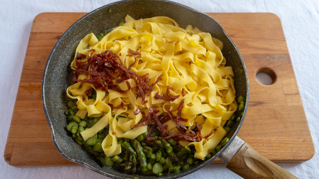 Pasta asparagi e prosciutto - passo 5
