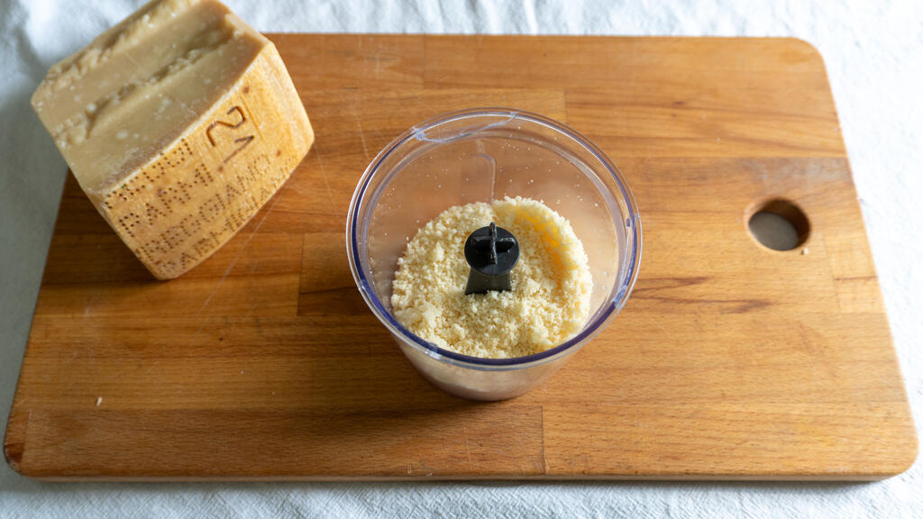 Pesto di prezzemolo e mandorle