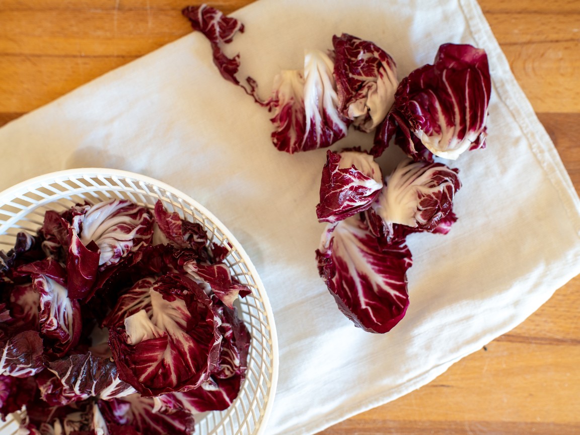 Pesto di radicchio rosso e noci - passo 1