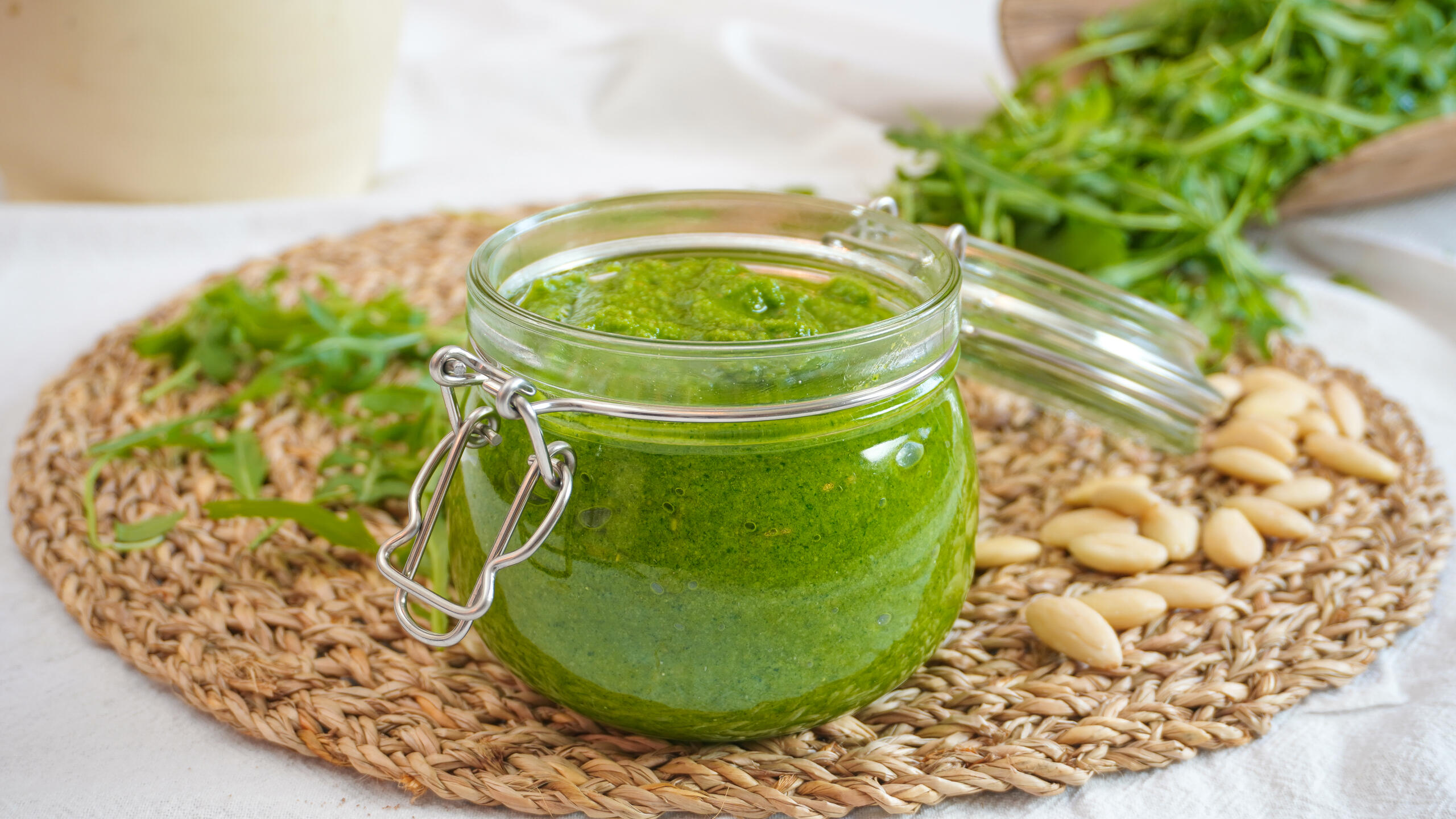 Pesto di rucola e mandorle