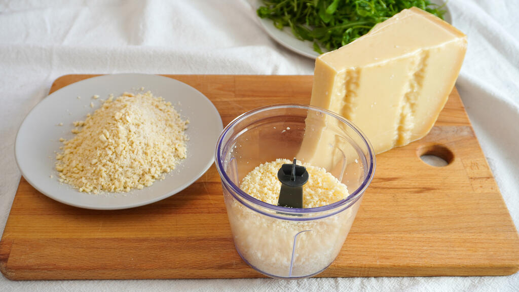 Pesto di rucola e mandorle - passo 2