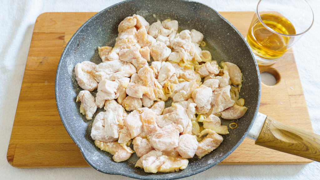 Pollo alle mandorle - passo 4