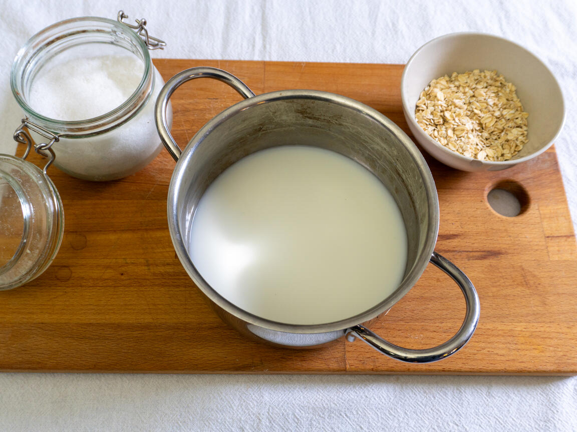 Porridge con pere e nocciole - passo 1
